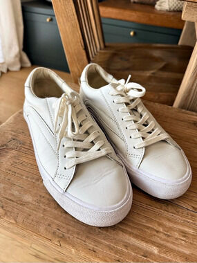 Madewell Sidewalk Low-Top Sneaker in Leather White Sneakers